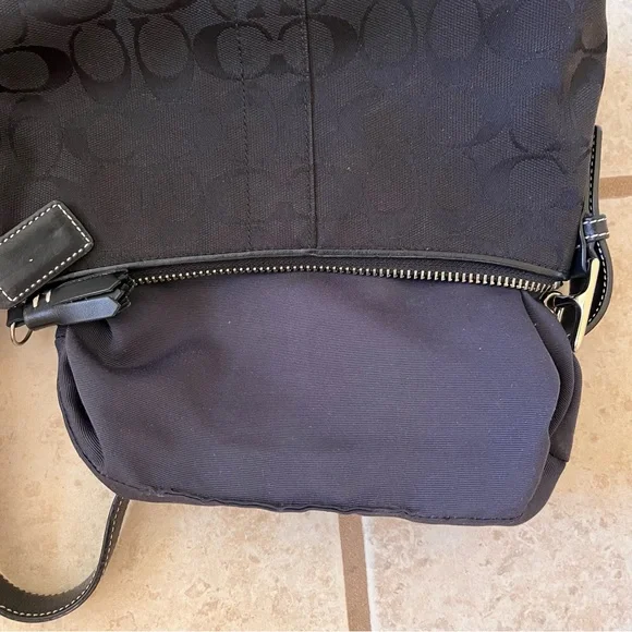 Coach Vintage Black Signature E/W Demi Bag 6371 - Picture 8 of 12